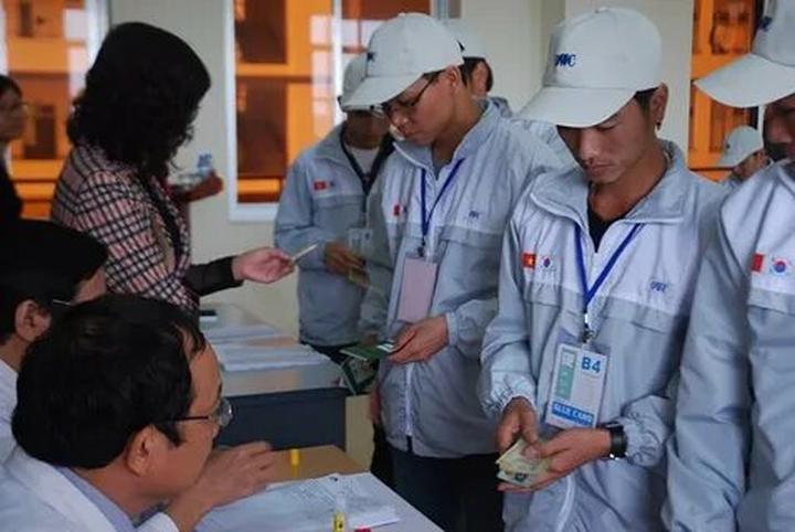 Mỹ Tâm: Họa mi tóc nâu và mối quan hệ với học trò